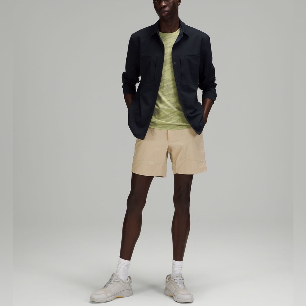 NWT Lululemon Bowline 8” Shorts Size S